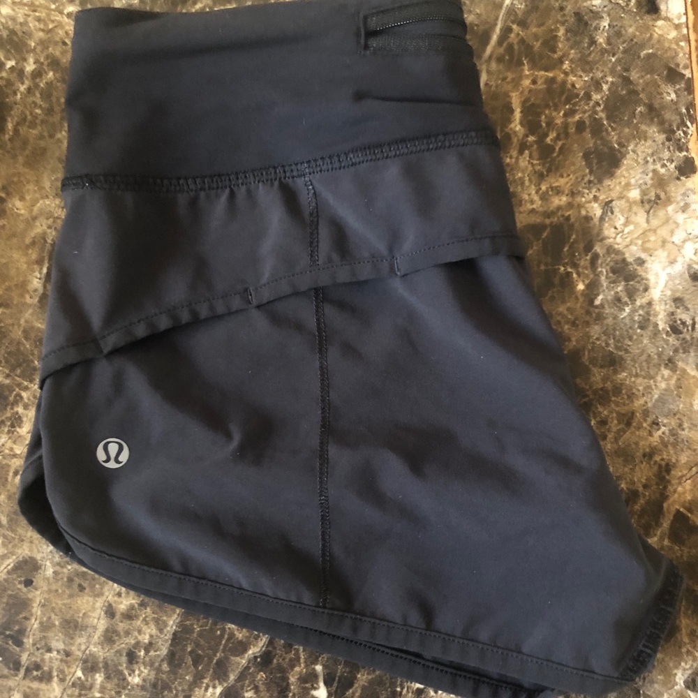 LULULEMON Athletic Black Shorts 2.5” Size: 2